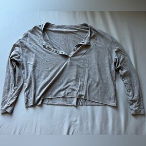 Aerie gray cropped henley shirt size M